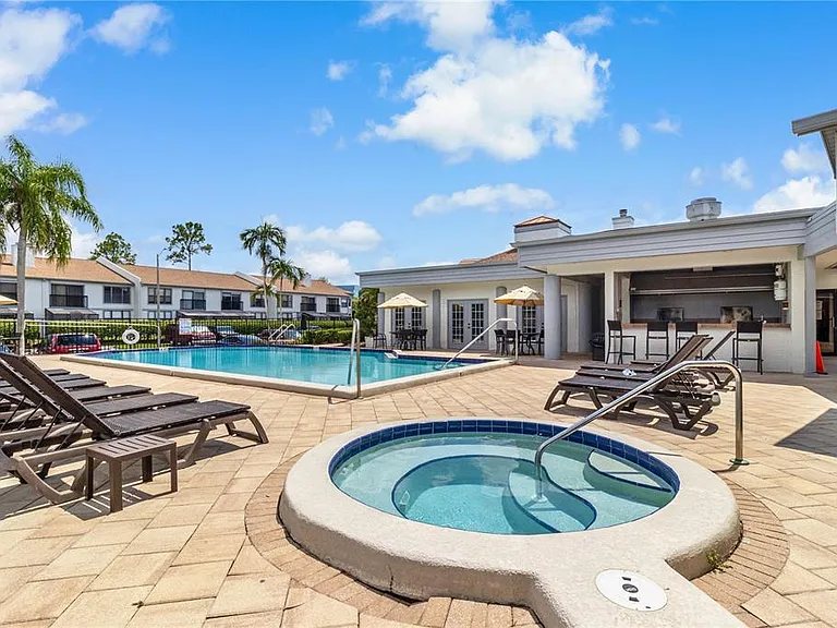 Hot Tub & Spa Deck at the Club at Feathersound